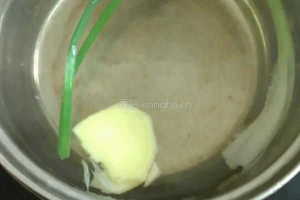 白灼墨鱼的做法图解5
