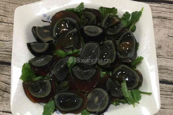 香菜拌皮蛋的做法图解6
