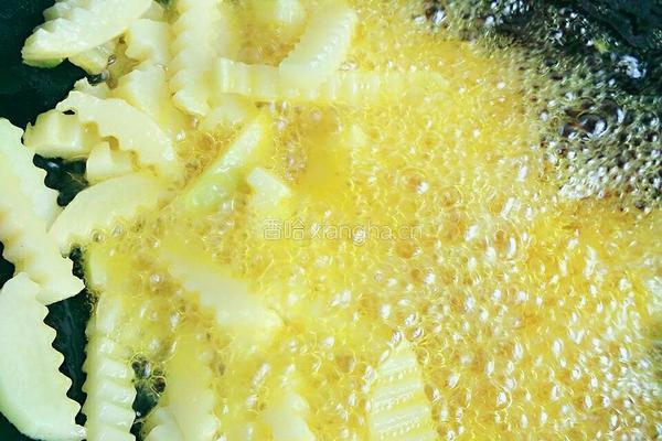香辣狼牙土豆条的做法图解3