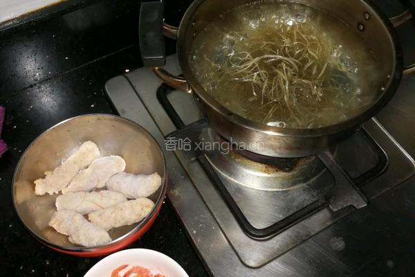 自创酸辣薯粉的做法图解3
