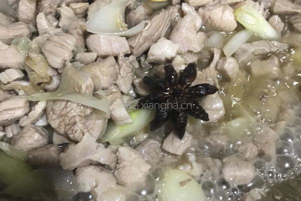 茄子肉丁面的做法图解3