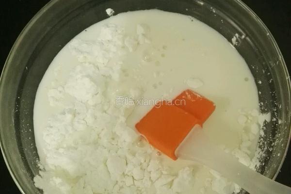 椰蓉奶糕小方的做法图解2