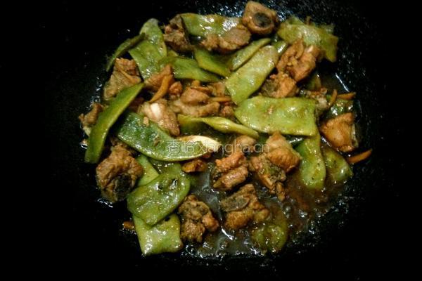 排骨炖油豆角的做法图解9