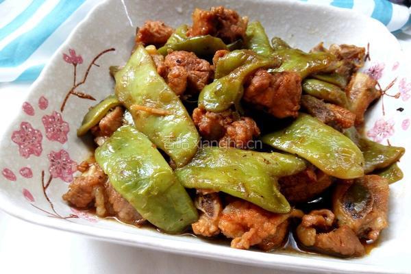 排骨炖油豆角的做法图解10