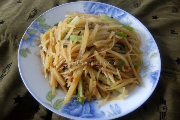 土豆丝炒芹菜