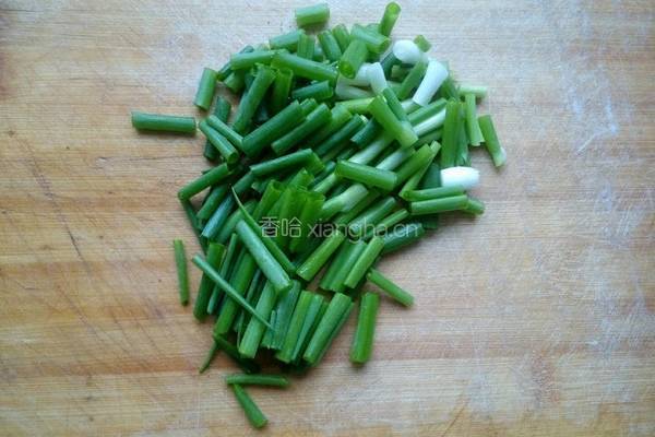 土豆丝炒芹菜的做法图解2