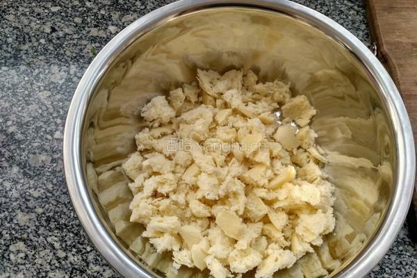 馒头鸡蛋饼的做法图解2