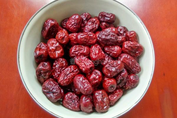 微波炉大枣的做法图解1