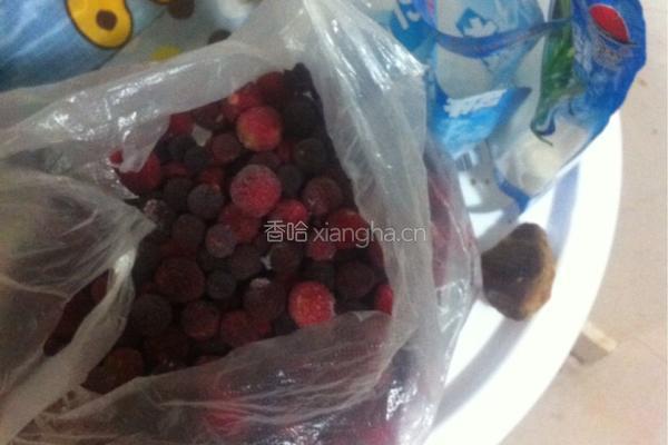 夏日杨梅汤的做法图解1