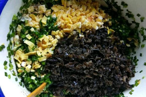 烫面韭菜饼的做法图解3
