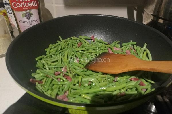 火鸡腿炒豇豆的做法图解6