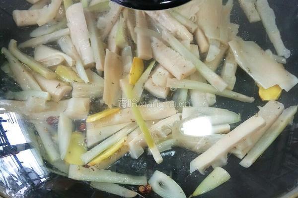 野小笋煮豆腐的做法图解6