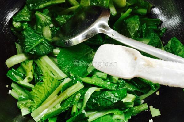 炝炒小白菜的做法图解5