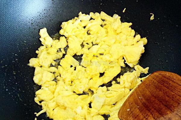 时蔬炒饭的做法图解3