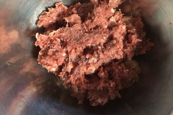 自制汉堡包肉饼胚的做法图解2