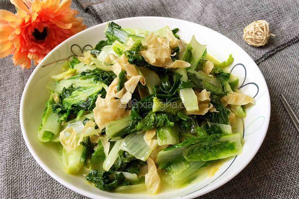 豆腐皮炒毛白菜的做法图解10