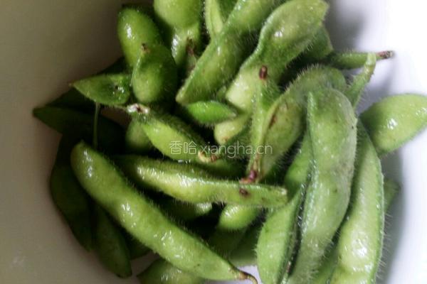 麻辣毛豆的做法图解2