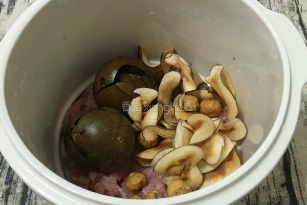 罗汉果海底椰瘦肉汤的做法图解6