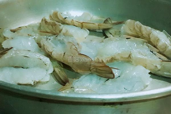 蛤蜊鲜虾煲的做法图解4