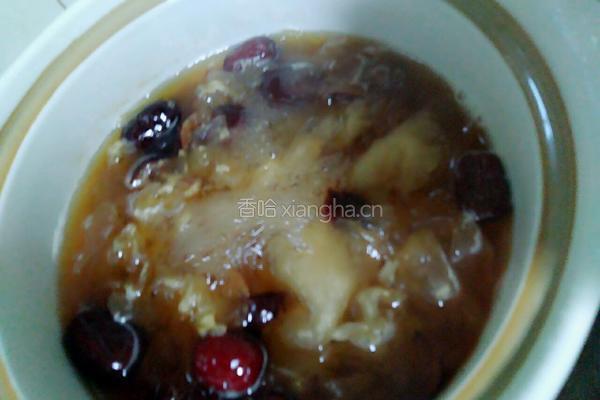 冰糖银耳炖木瓜的做法图解3