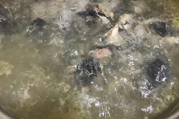 滋补药膳汤的做法图解1