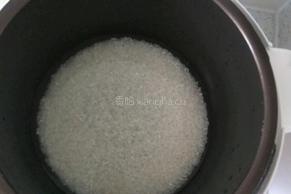 鹅蛋炒饭的做法图解1