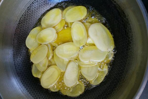 干锅土豆片的做法图解2