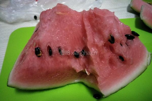 西瓜冰沙的做法图解1