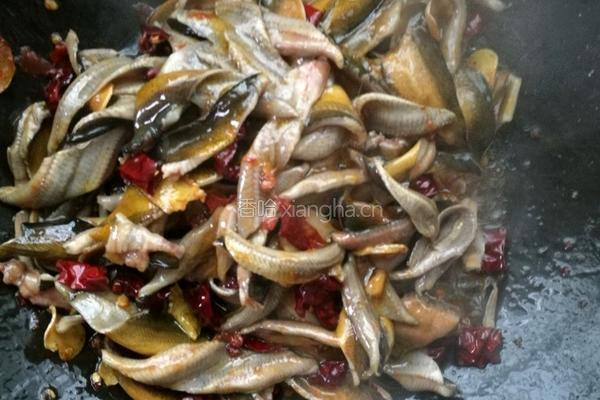 干煸鳝鱼片的做法图解4