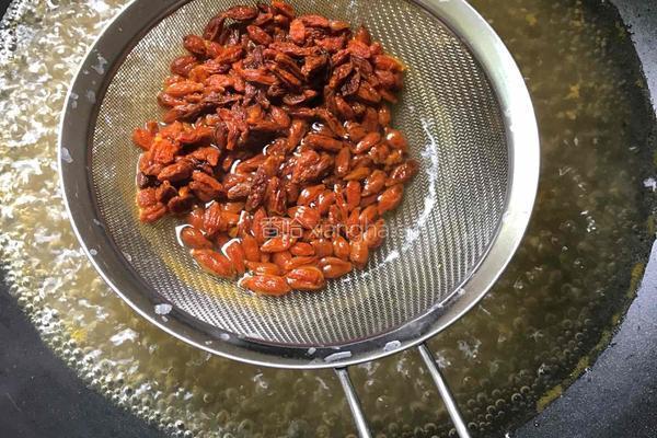 枸杞炒玉米的做法图解3
