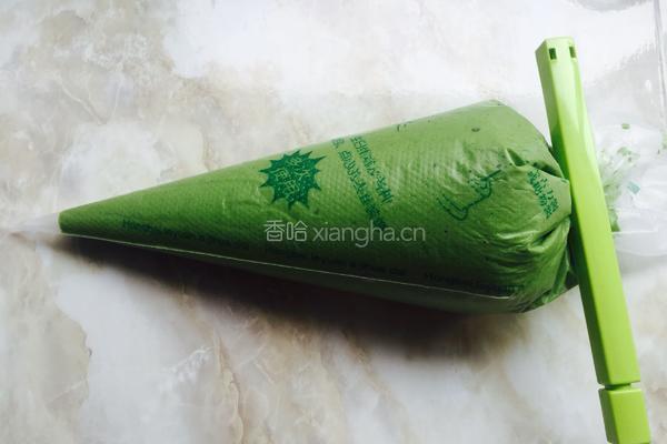 抹茶旋风蛋糕卷的做法图解15