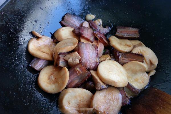 杏鲍菇炒腊肉的做法图解9