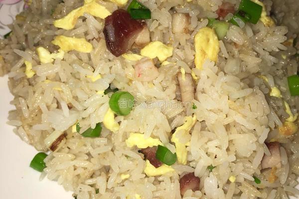 虾仁叉烧菜心蛋炒饭的做法图解5