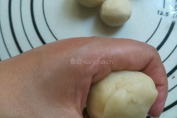 省时省力蛋黄酥（烫面法）的做法图解11