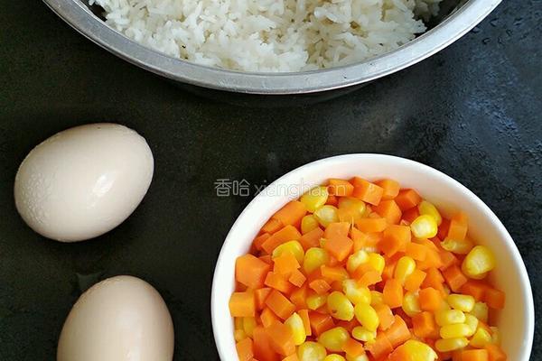 田园蛋炒饭的做法图解2