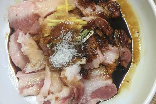 粉蒸肉（家常版）的做法图解3