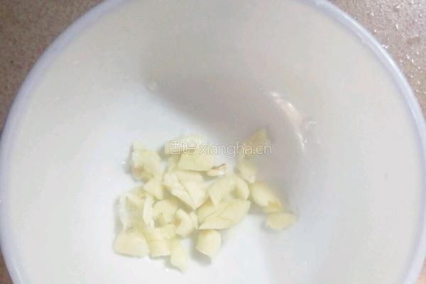 蒜蓉苋菜的做法图解2