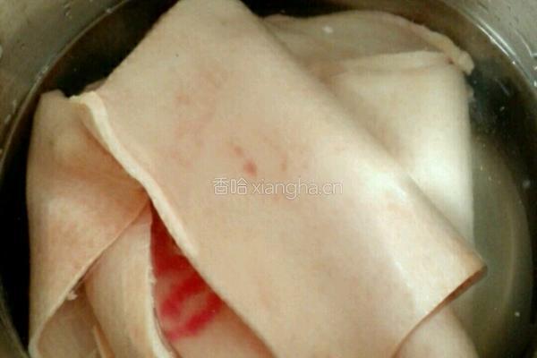 彩色皮冻的做法图解1