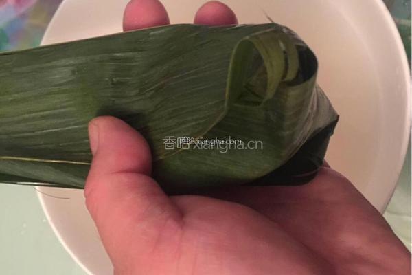 蜜枣葡萄干粽子的做法图解9