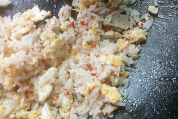 鸡蛋肉块炒饭的做法图解5