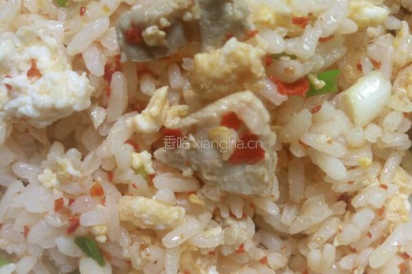鸡蛋肉块炒饭的做法图解7