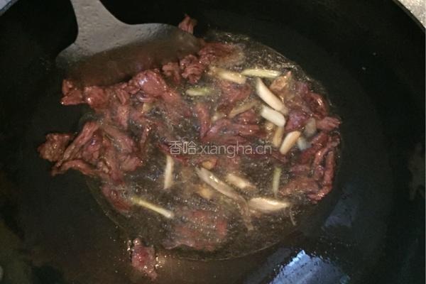 苦瓜炒牛肉的做法图解5