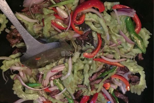 苦瓜炒牛肉的做法图解6