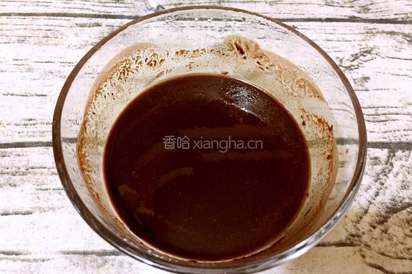 爆浆巧克力蛋糕的做法图解3