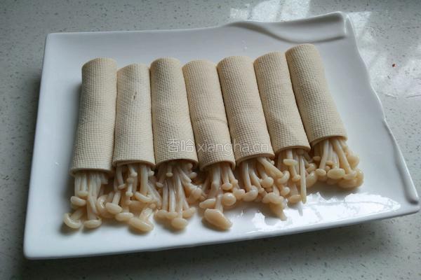 金针菇千张卷的做法图解7