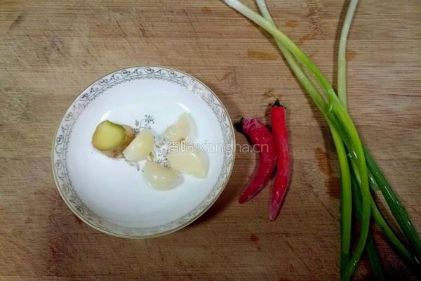 芽菜小面的做法图解2