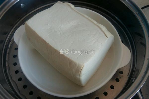 肉沫盖浇豆腐的做法图解2