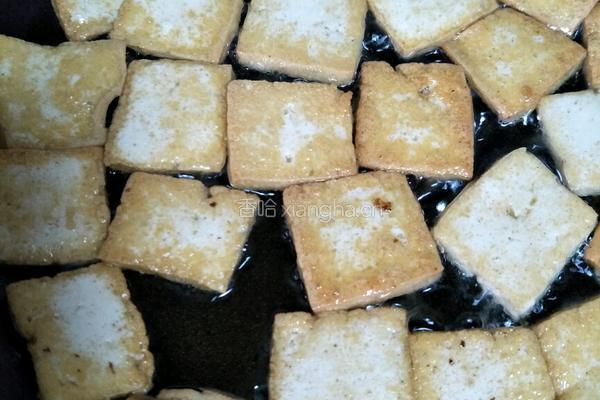 茼蒿豆腐的做法图解1