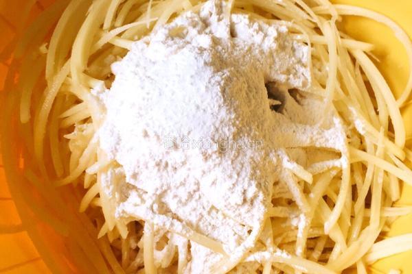 土豆丝饼的做法图解3