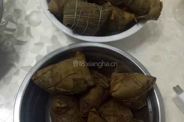 红豆蜜枣粽子的做法图解4